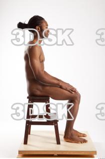 Sitting reference of Enrique 0005